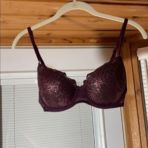 PINK Victoria’s Secret bra🍒